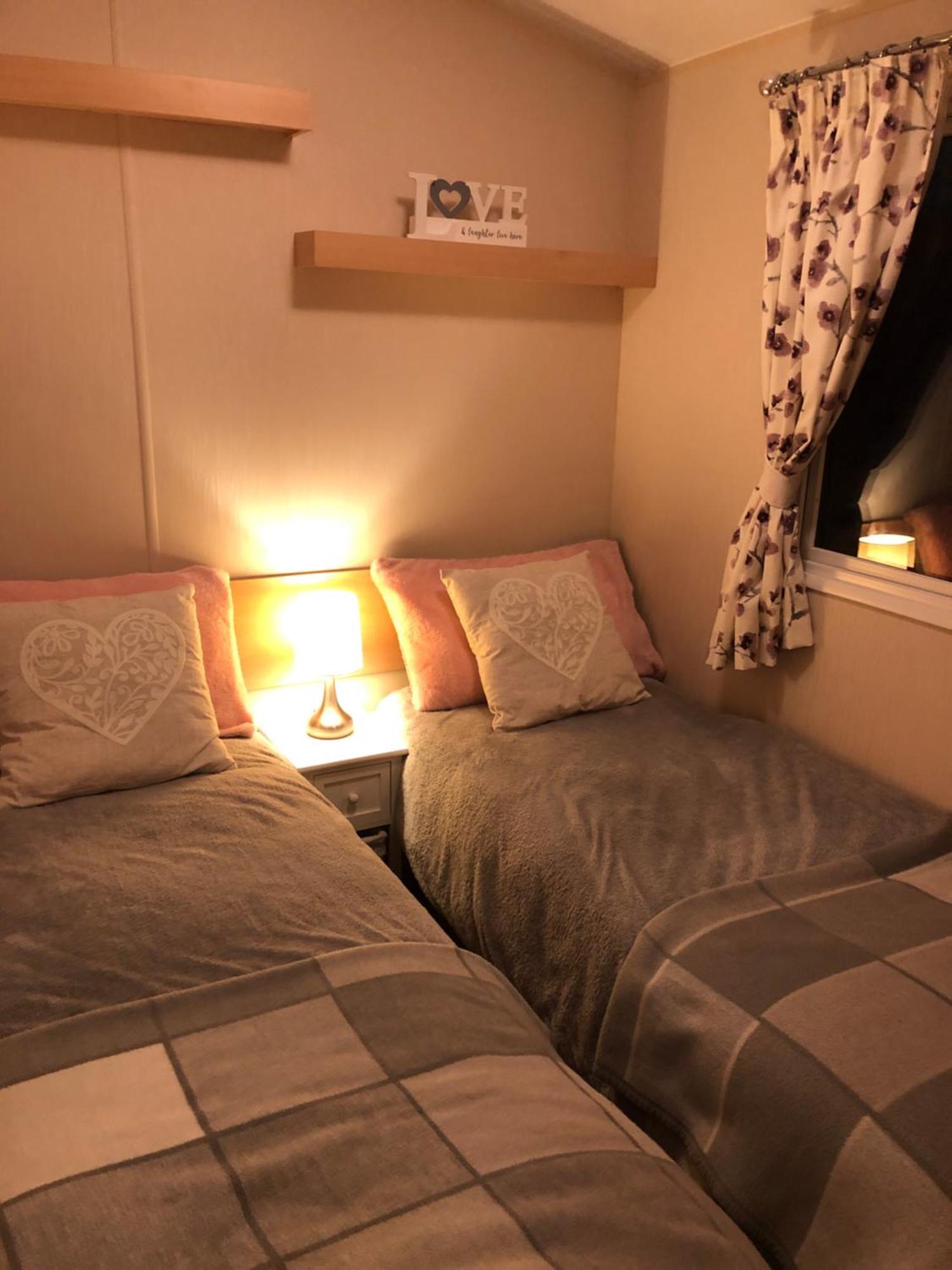 Jules Holiday Caravan Otel Hartley Dış mekan fotoğraf